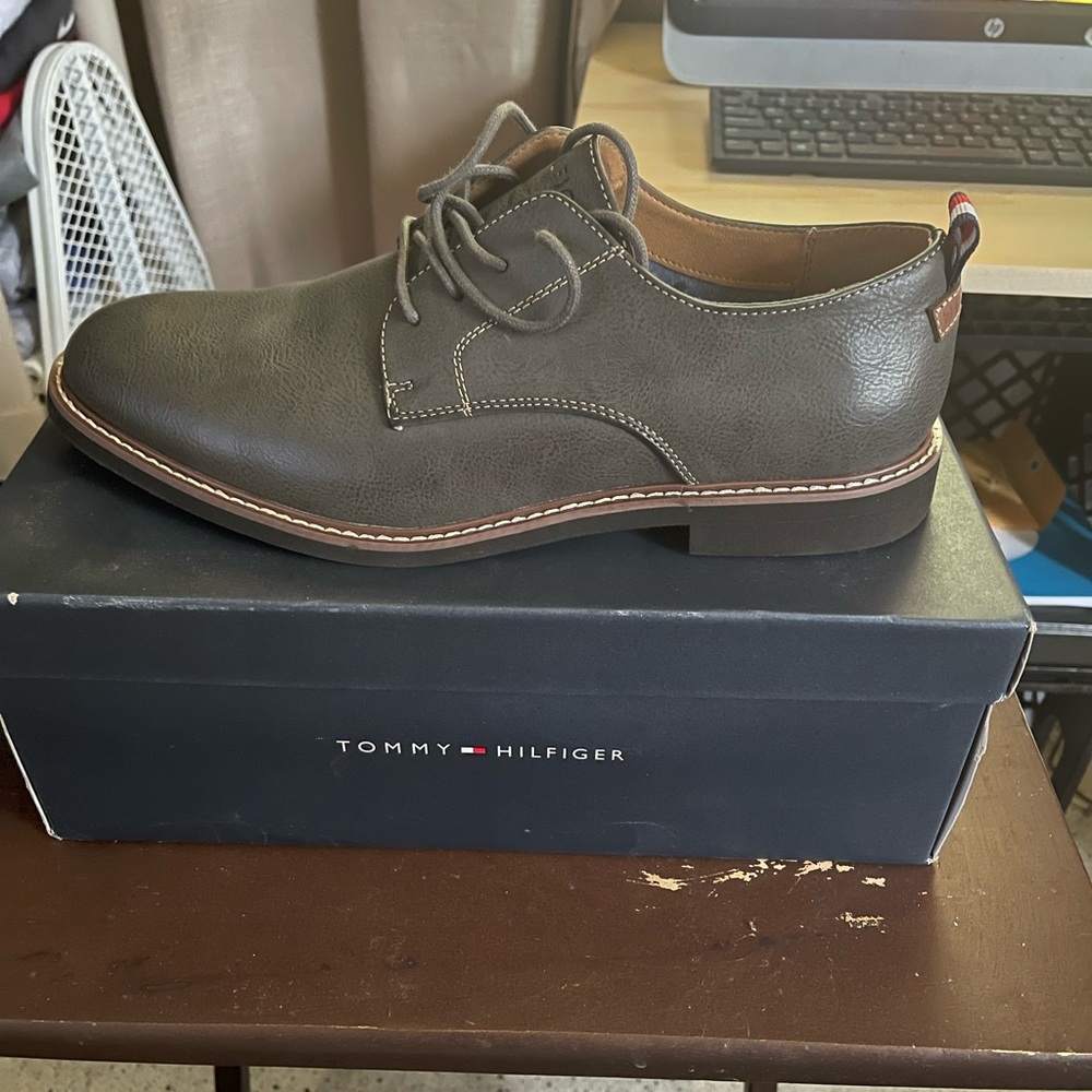 Men shoes, Grey, Size 11, Tommy Hilfiger,
